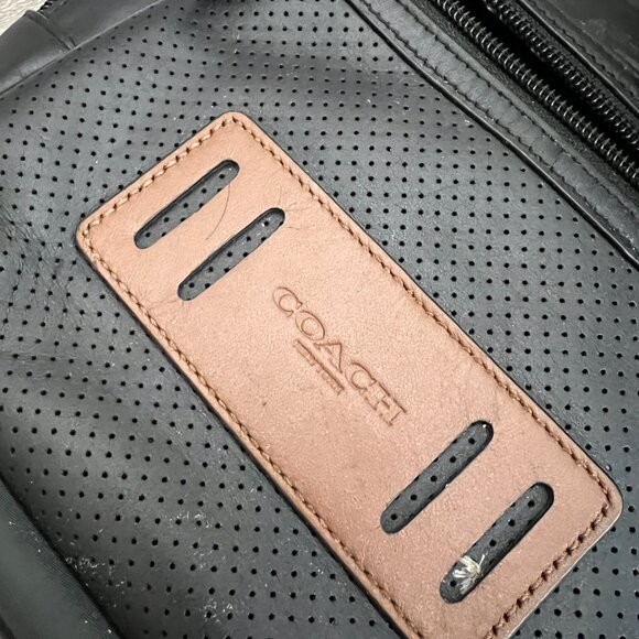 COACH Terrain Pack Sling Bag Perforated Leather F56877 - Picture 3 of 6